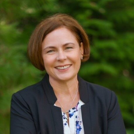 Alison Betts headshot