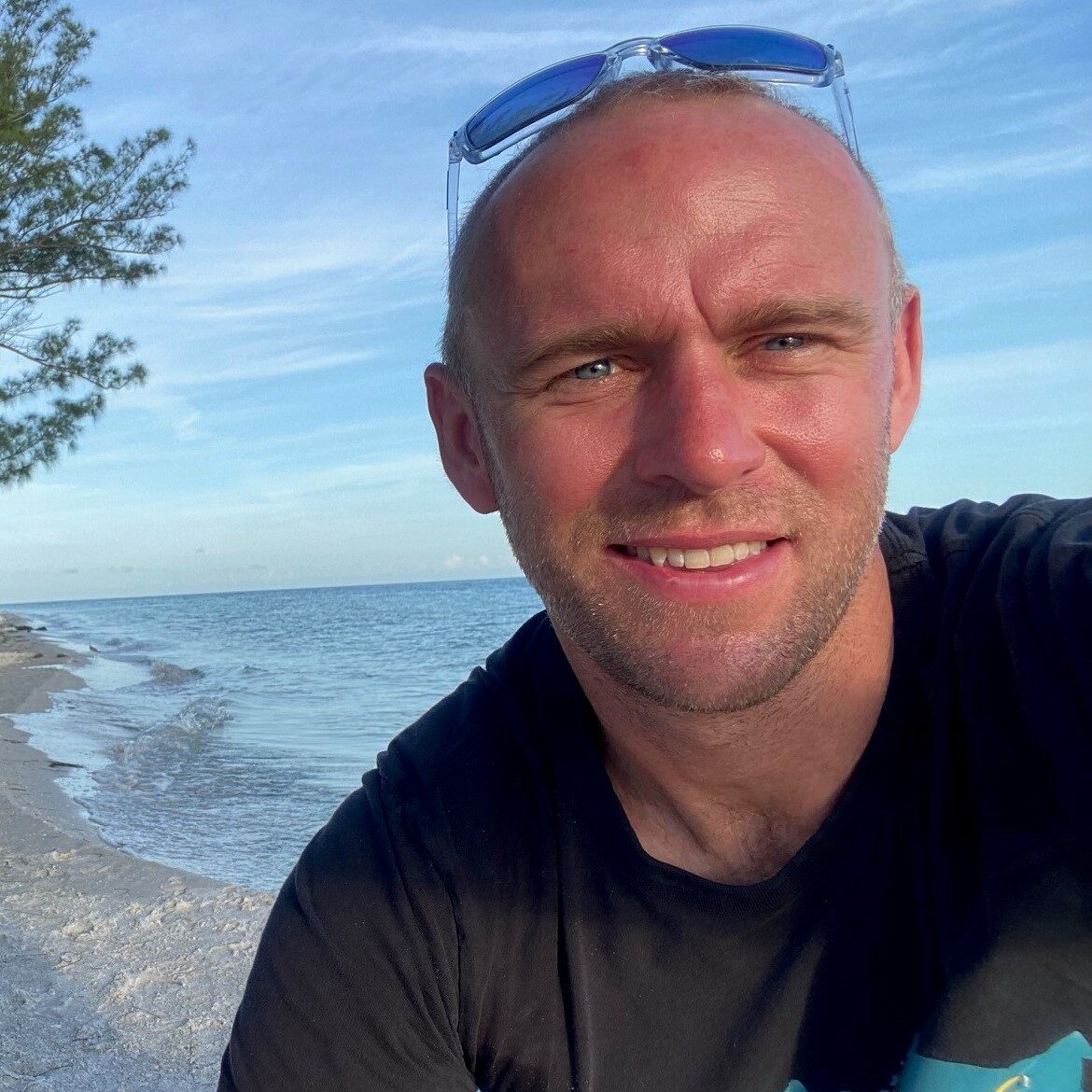 Gareth Lewis_Bio pic